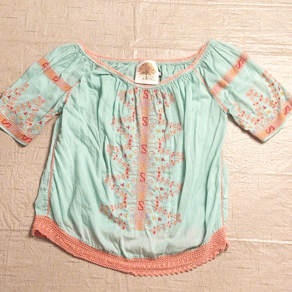Boho peasant top with lace trim